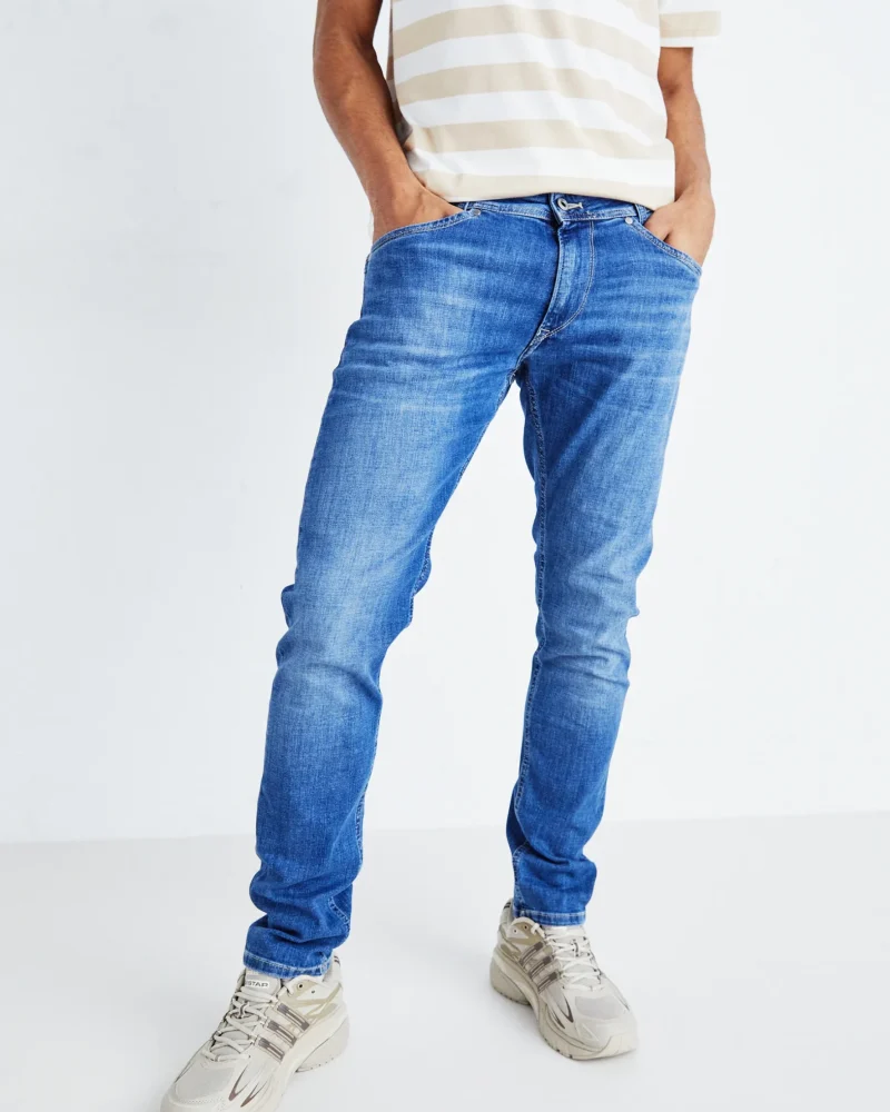 7da66ac6a2824b80ab40f09ad8d43673